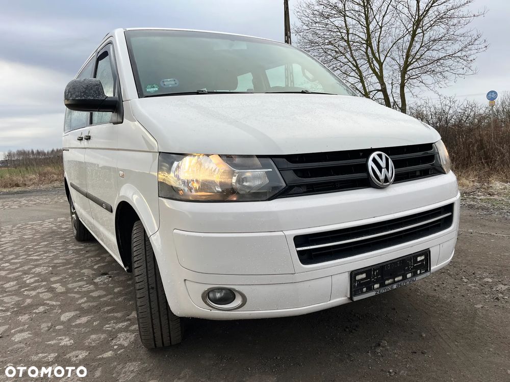 Volkswagen Caravelle - 23