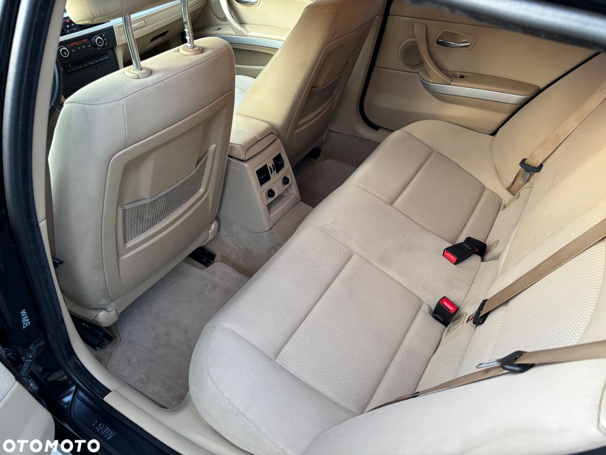 BMW Seria 3 318d - 11