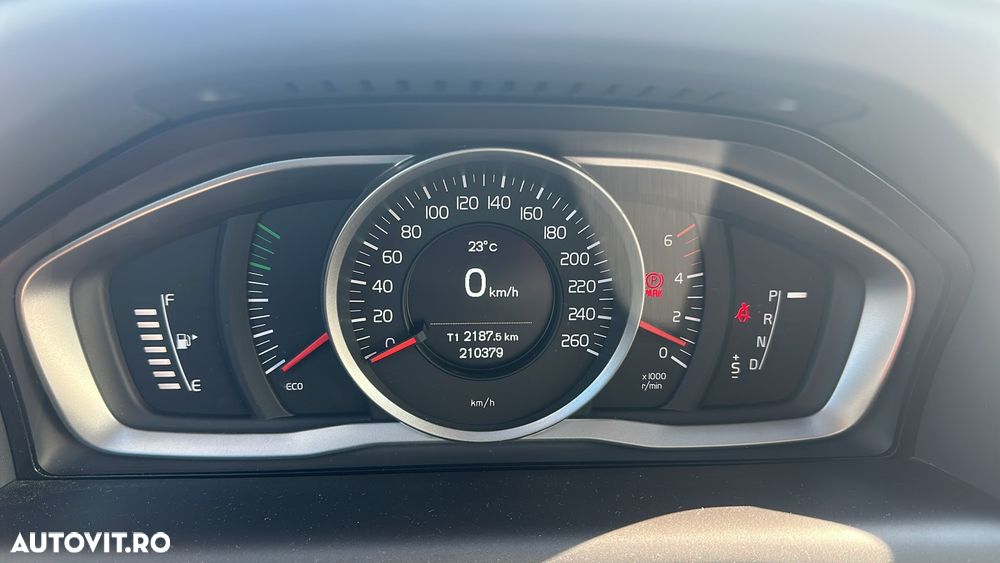 Volvo XC 60 - 10
