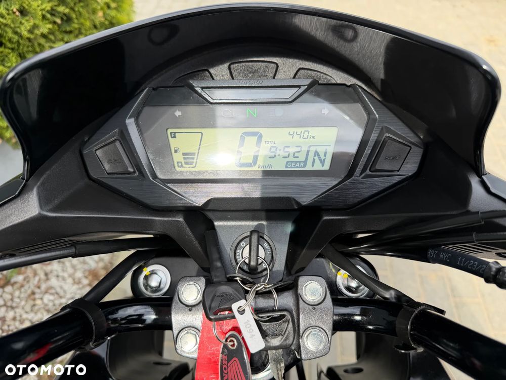 Honda CBF - 22