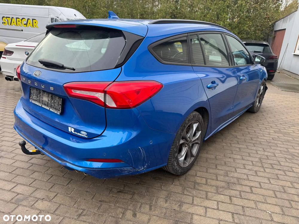 Ford Focus 1.0 EcoBoost ST-Line X - 4
