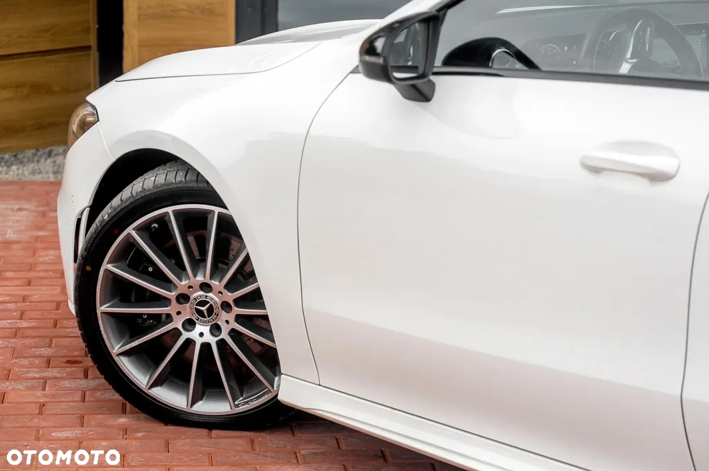 Mercedes-Benz CLA 220 Shooting Brake 7G-DCT AMG Line - 7