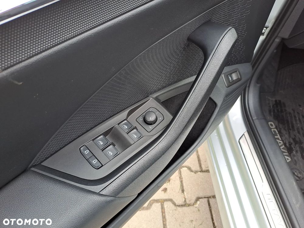 Skoda Octavia 1.5 TSI e-Tec Style DSG - 23
