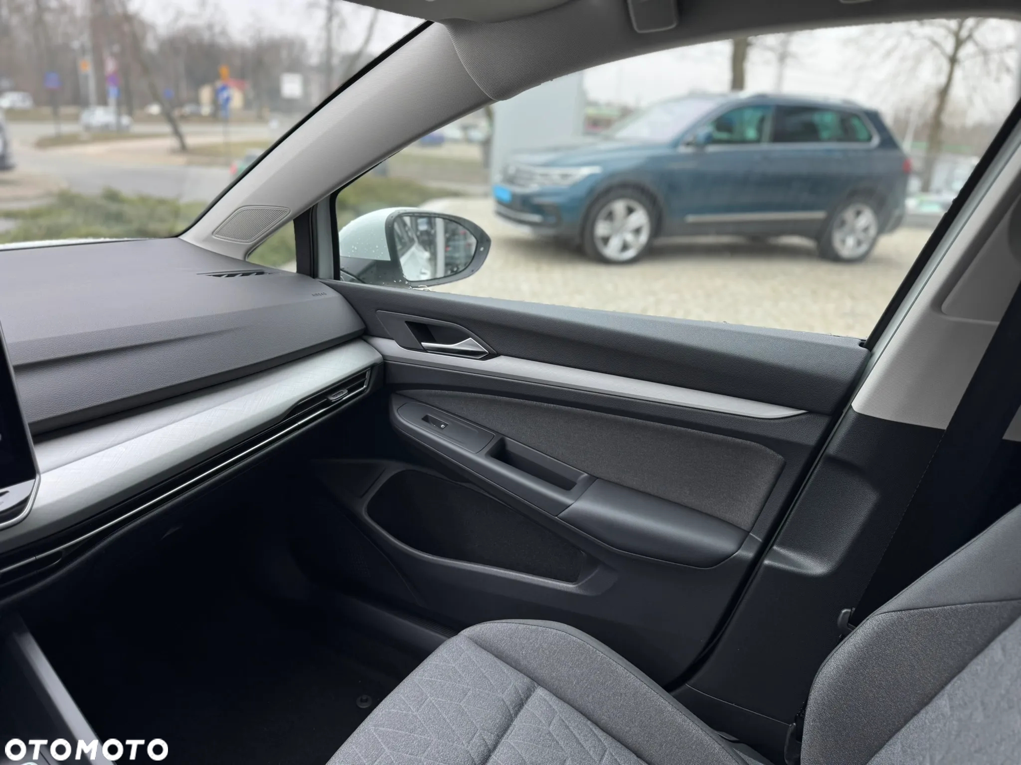 Volkswagen Golf 1.5 eTSI OPF DSG Life - 25