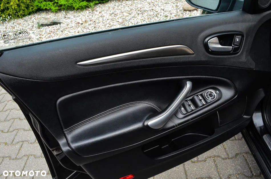 Ford Mondeo 2.0 TDCi Titanium X - 25