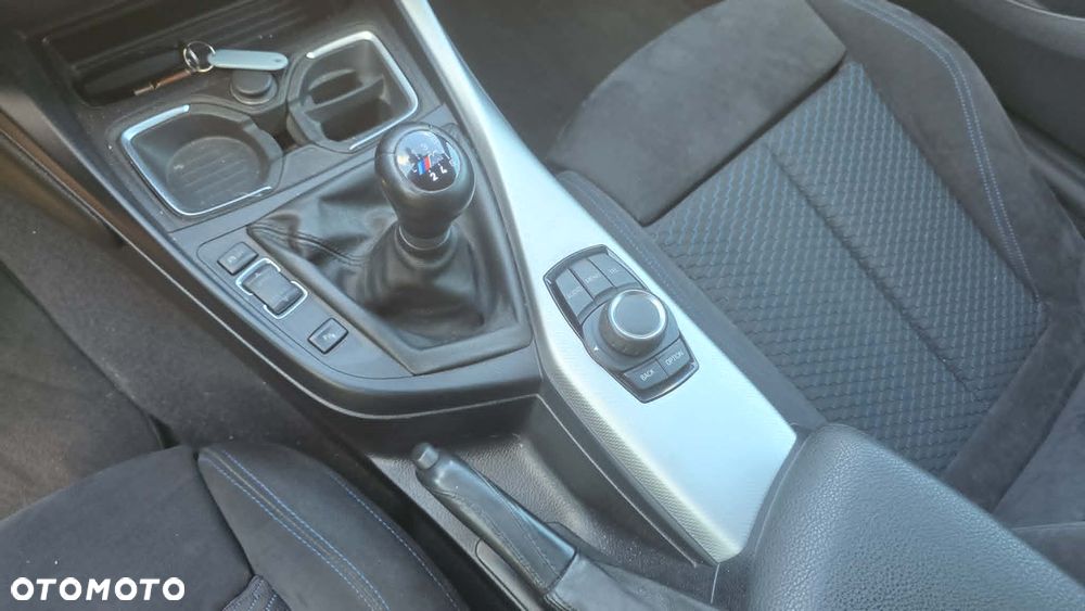 BMW Seria 1 118i M Sport - 9