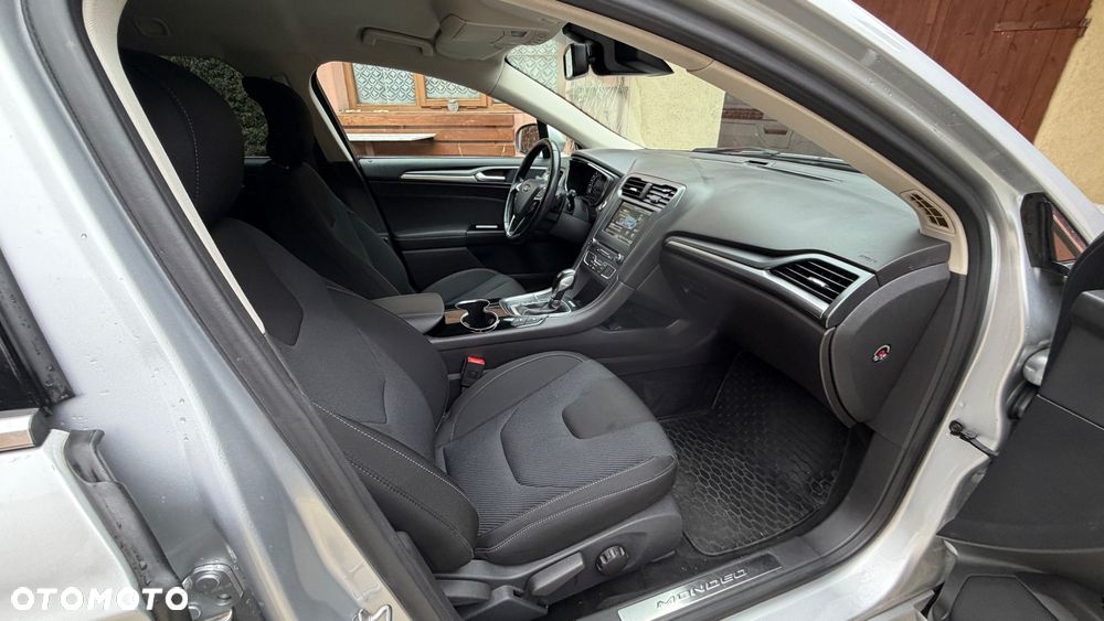 Ford Mondeo 2.0 TDCi Titanium PowerShift - 9