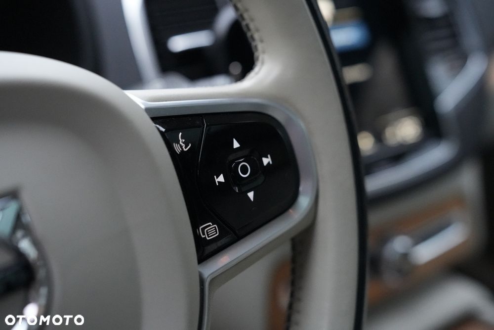 Volvo XC 90 T8 AWD Plug-In Hybrid Inscription 7os - 19