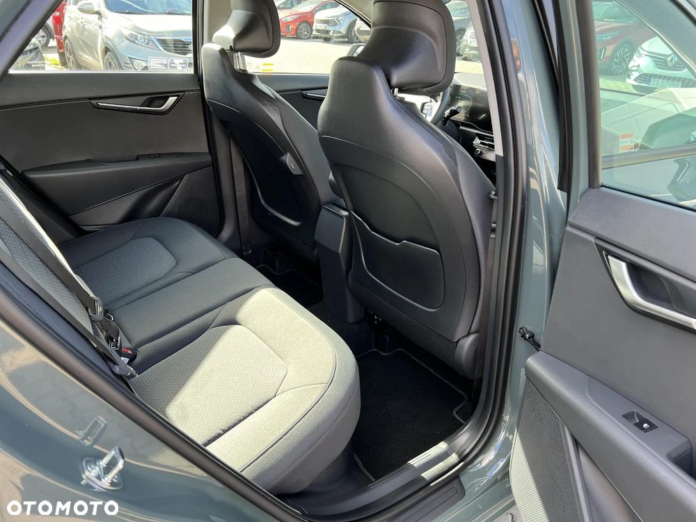 Kia Niro 1.6 GDI Hybrid M - 19