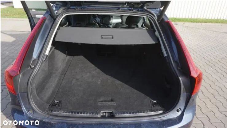 Volvo V90 D5 SCR AWD Momentum - 14
