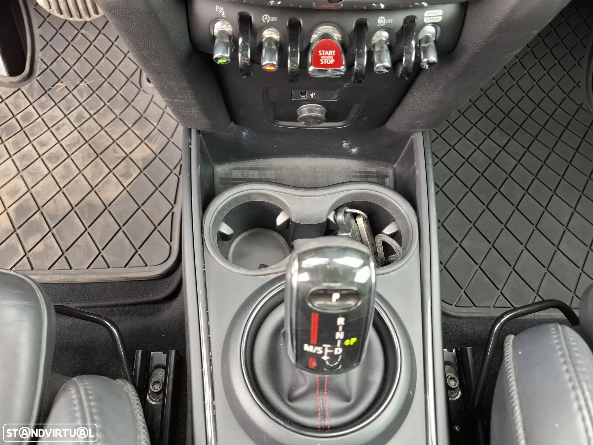 MINI Countryman Cooper SD Auto Desportiva - 41