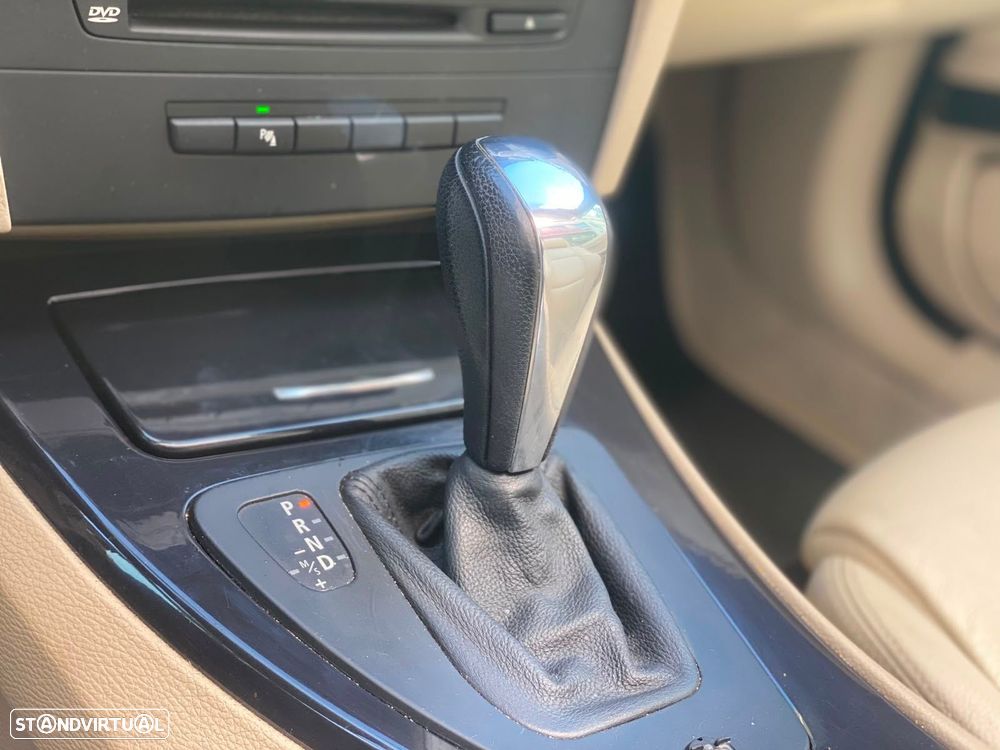 BMW 320 d Auto - 14