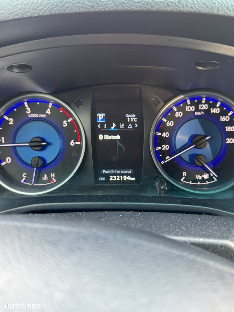 Toyota Hilux - 6
