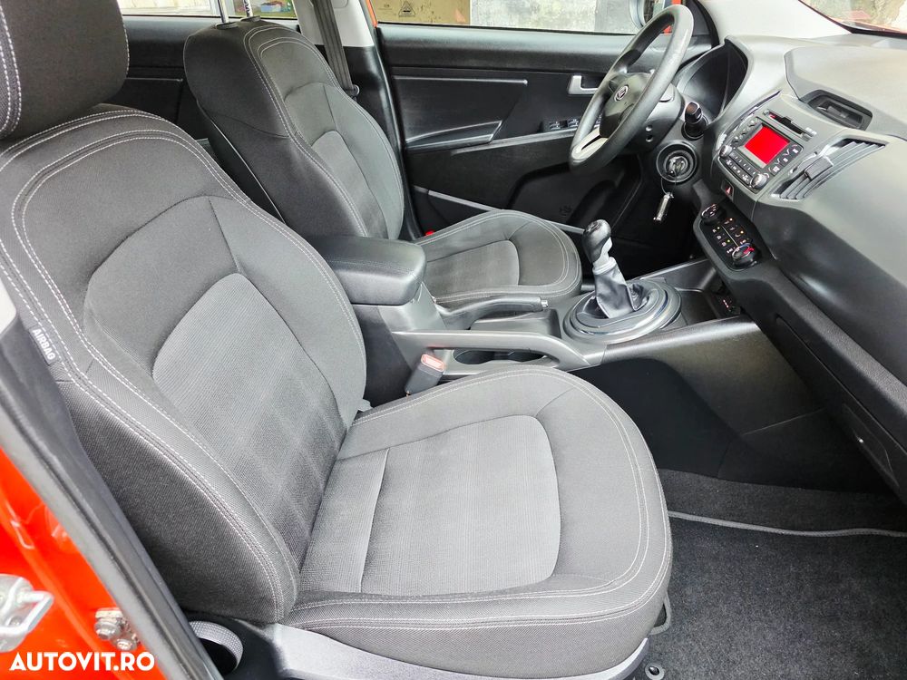 Kia Sportage 1.7 CRDI 2WD Spirit - 10