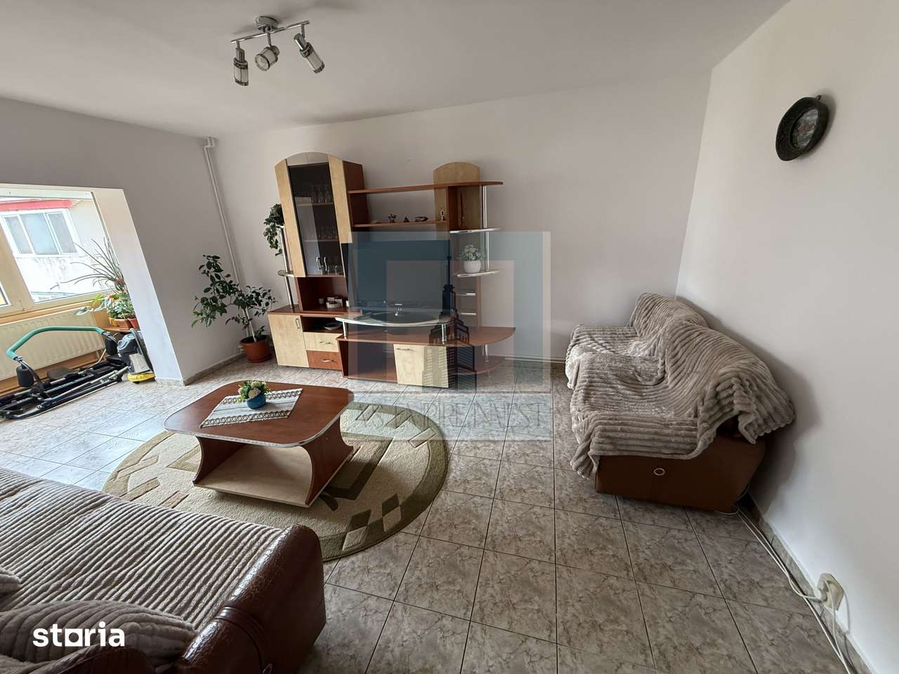 Apartament 4 camere, pe 2 nivele, 92 mp utili-zona Racadau — fotografia 2