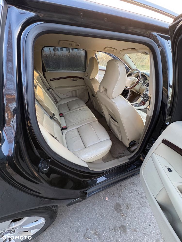 Volvo V70 D5 Summum - 11