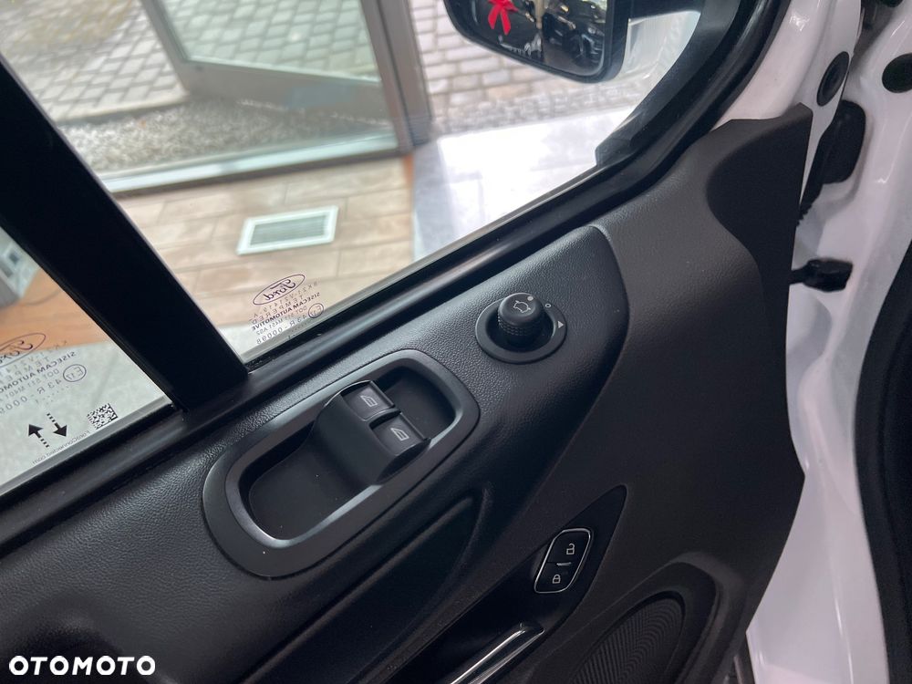 Ford Transit Custom - 25