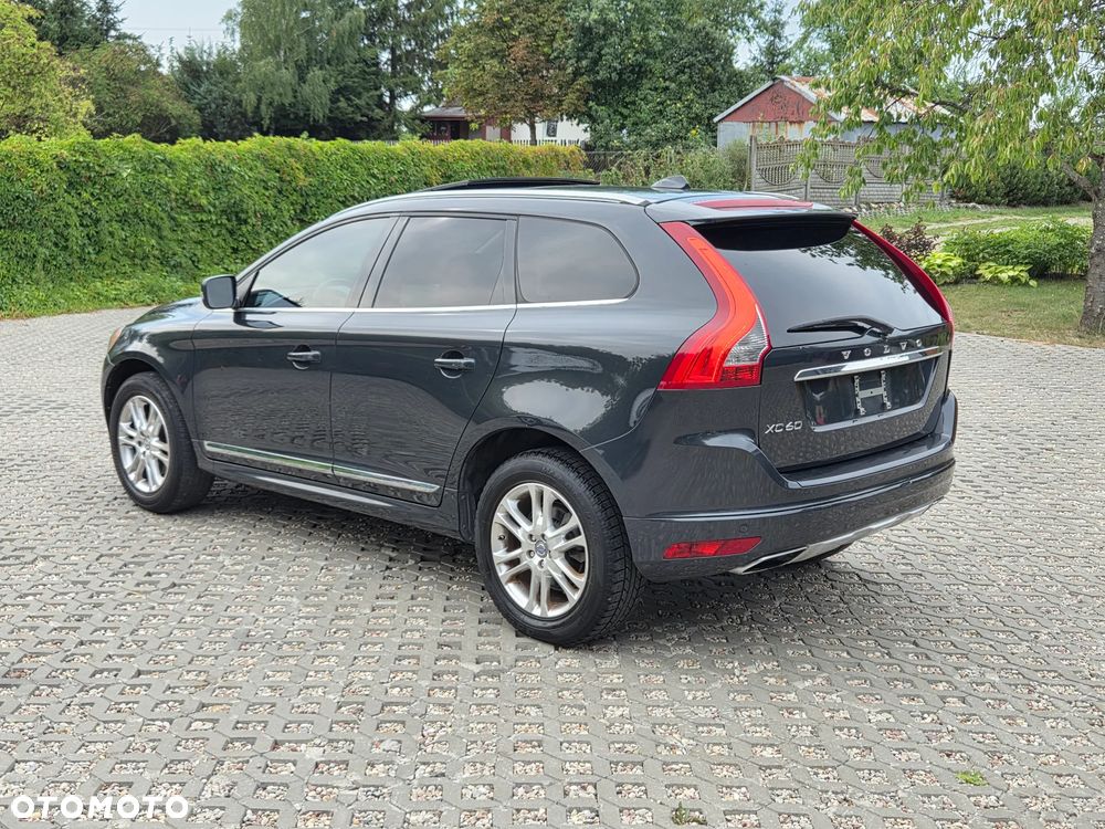 Volvo XC 60 - 4