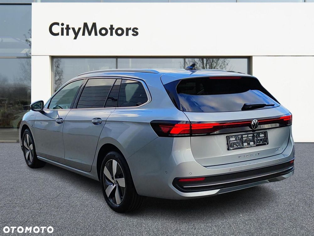 Volkswagen Passat Variant - 5