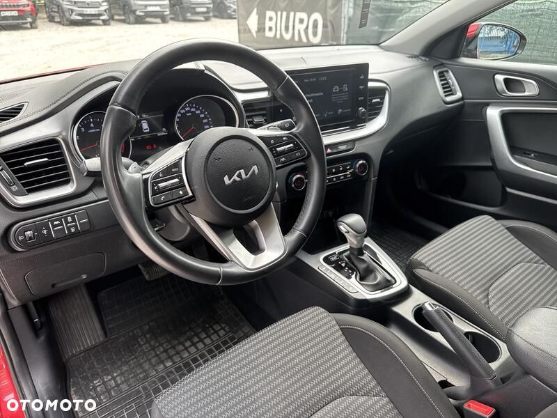 Kia Ceed 1.5 T-GDI M DCT - 11