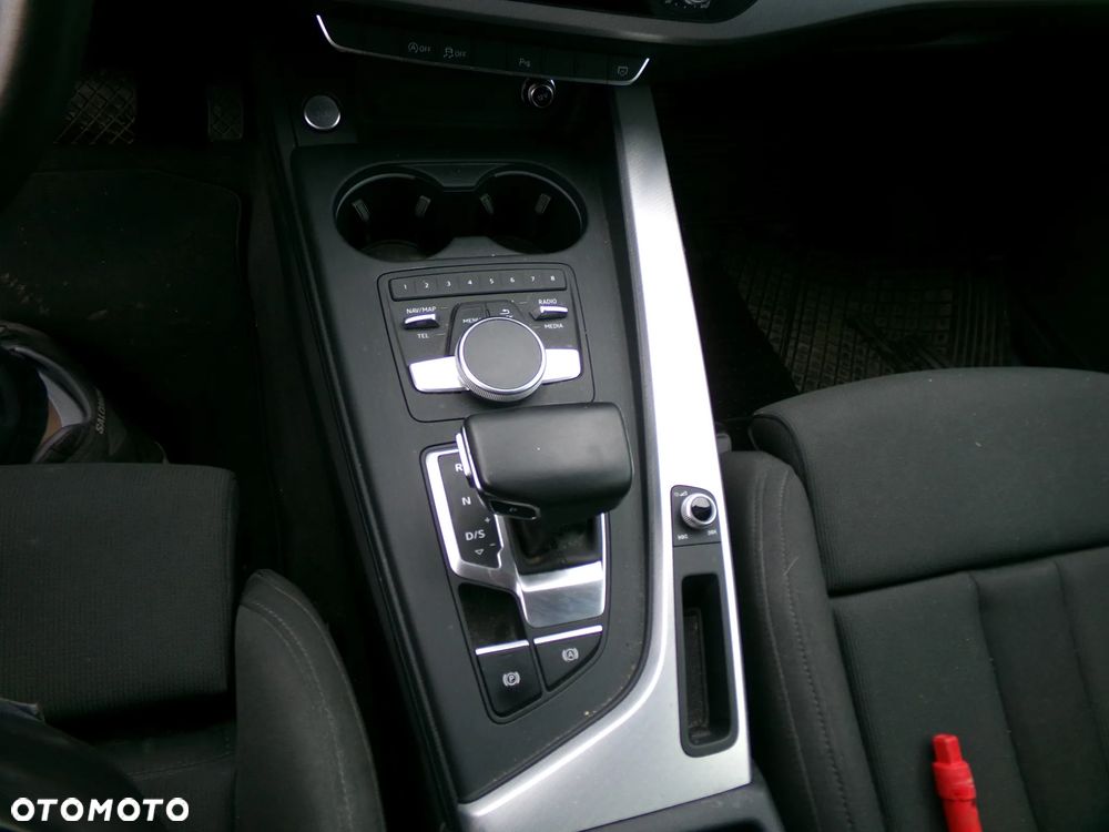 Audi A4 Limousine - 13