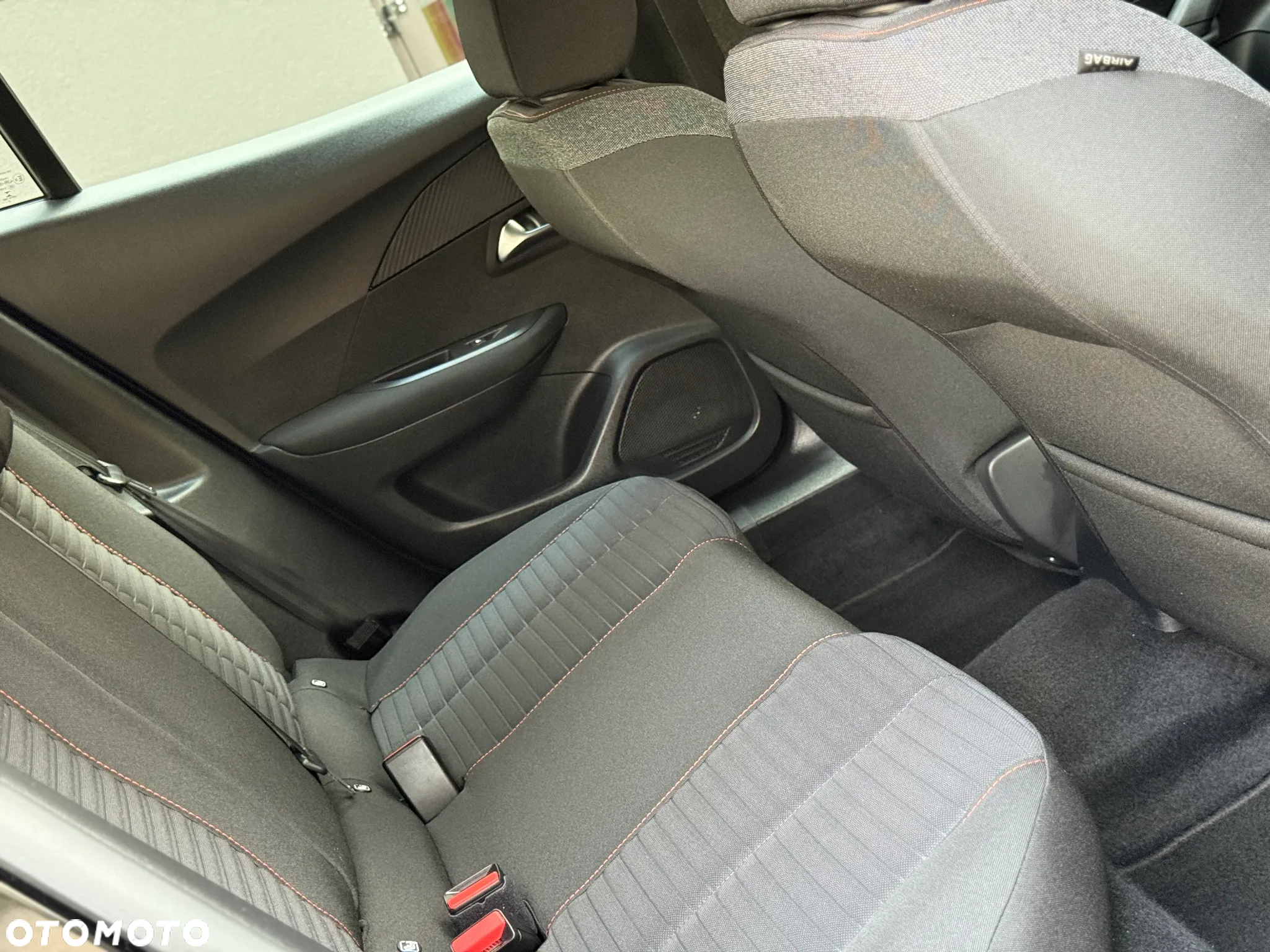 Peugeot 2008 1.2 PureTech Active Pack S&S EAT8 - 25