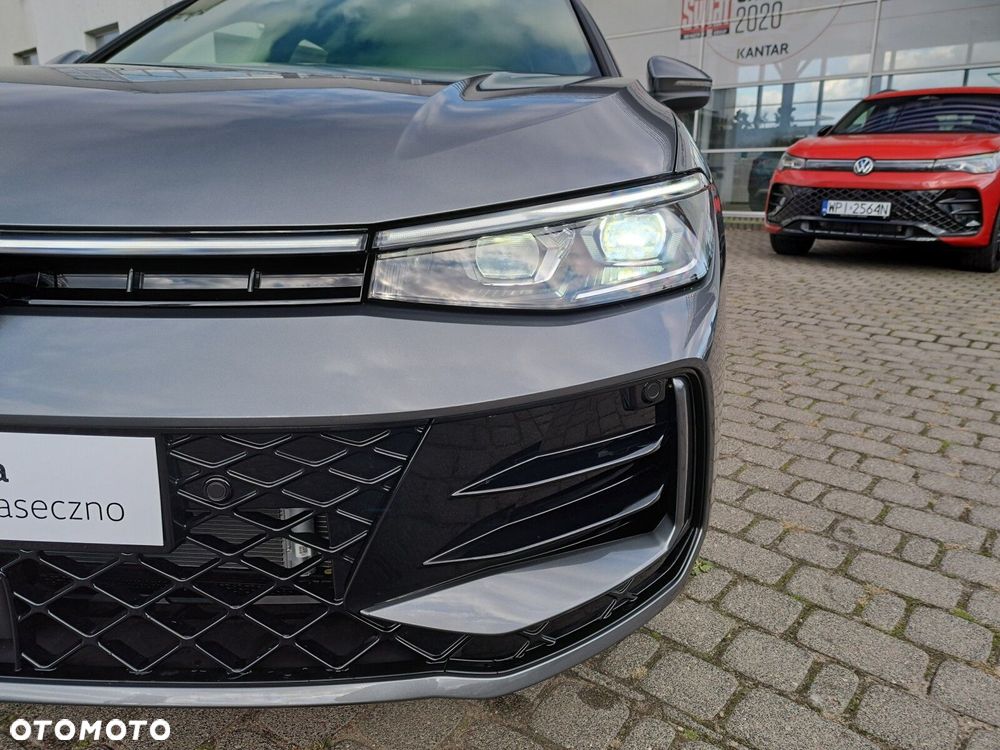 Volkswagen Passat 2.0 TDI SCR 4Mot R-Line DSG - 39