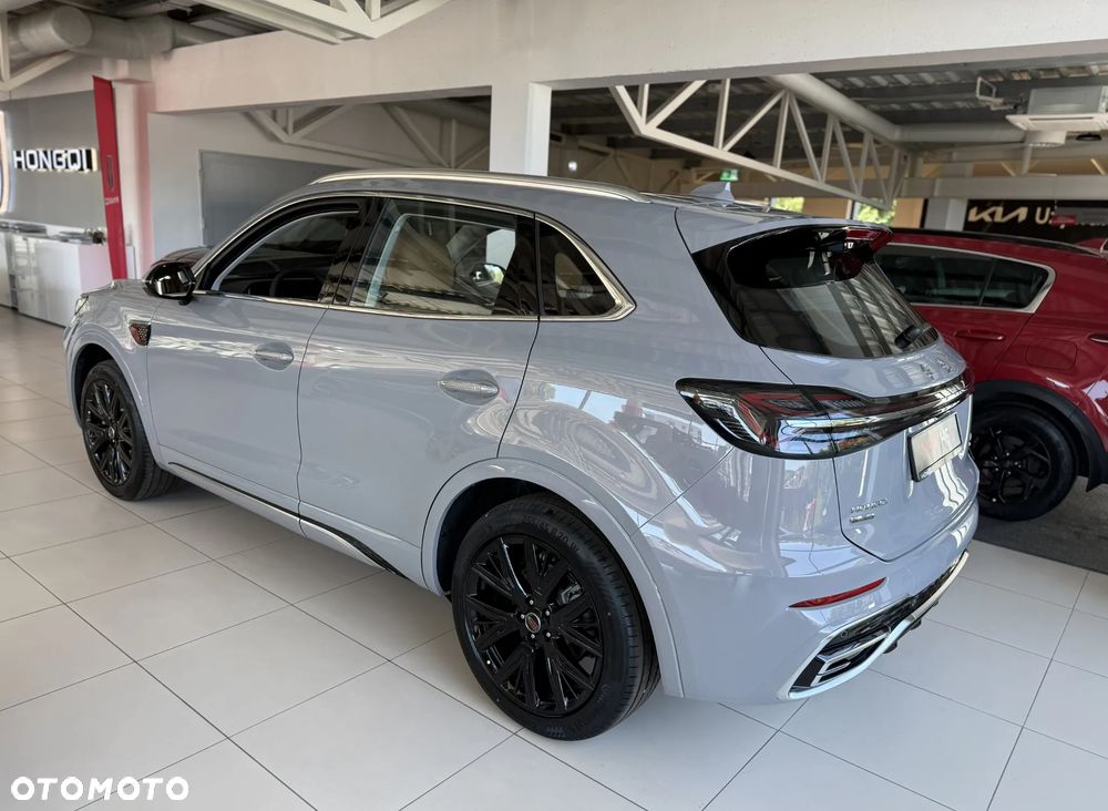 Hongqi HS5 - 4