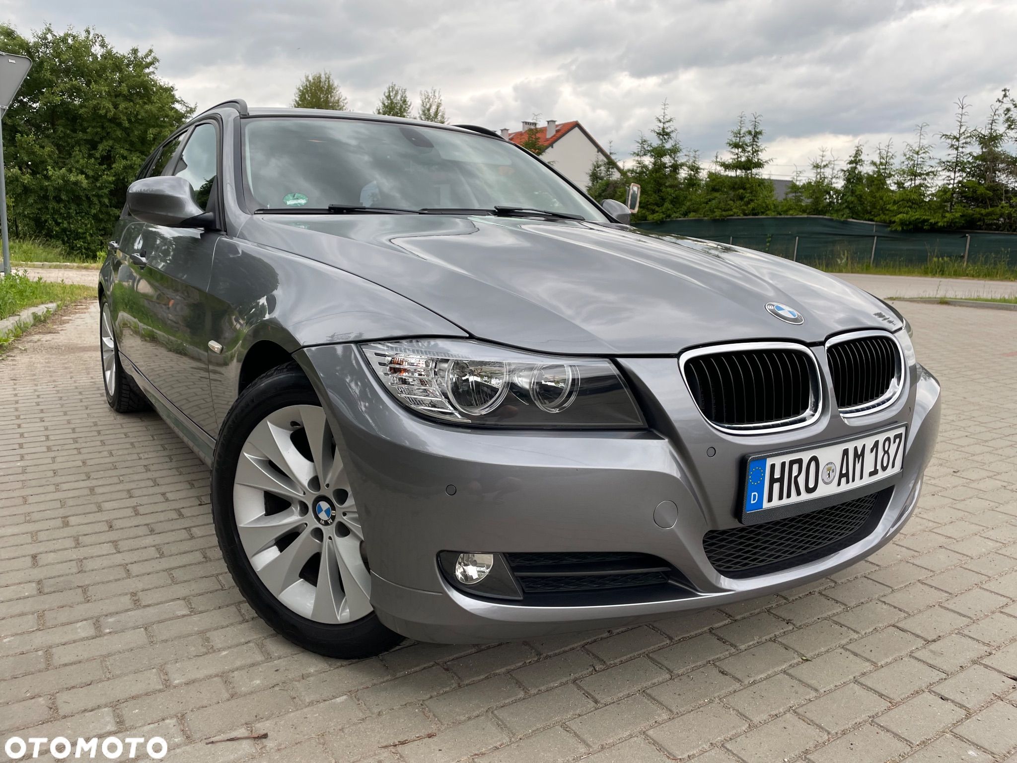 BMW Seria 3 318i Touring Edition Exclusive - 1