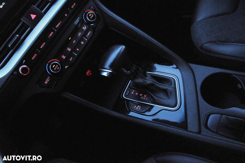 Kia Niro 1.6 GDI HEV 2WD OPF Aut. Spirit - 20