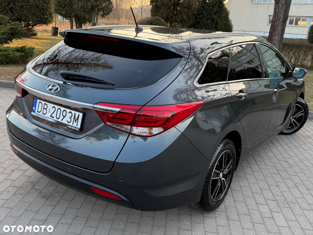 Hyundai i40 1.6 GDI Comfort + - 24