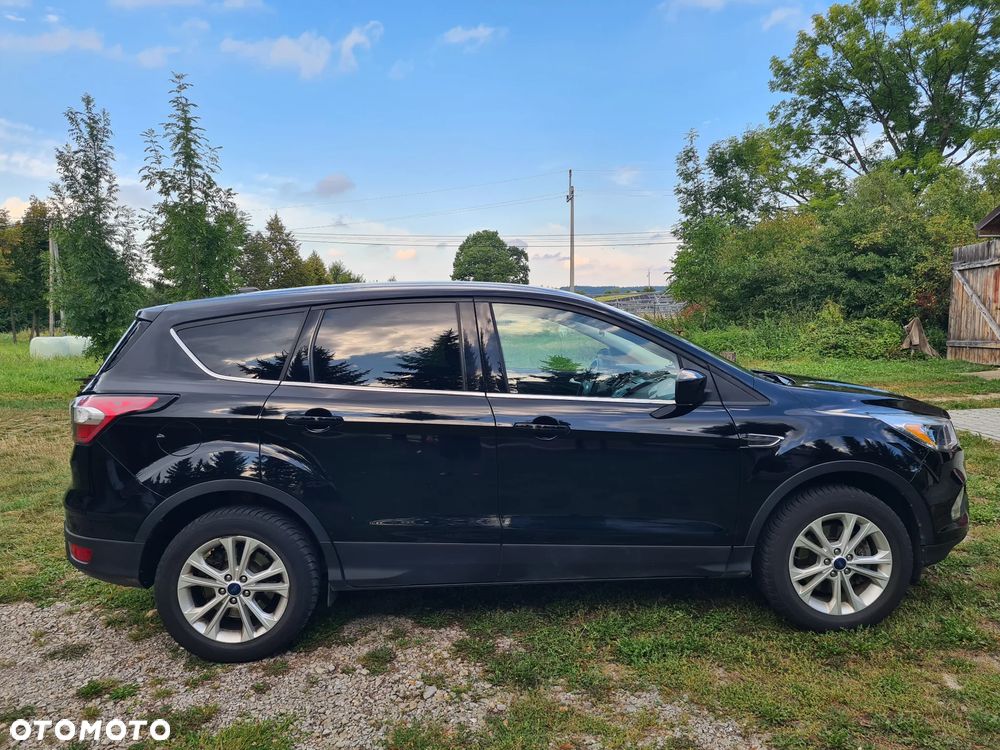 Ford Escape 1.5 EcoBoost AWD SE - 9