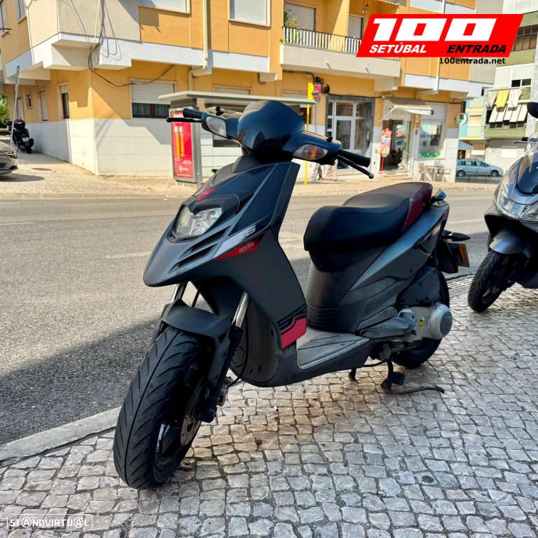 Aprilia SR 125 - 1