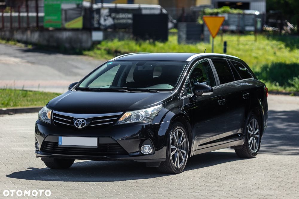 Toyota Avensis 2.2 D-4D Executive - 7