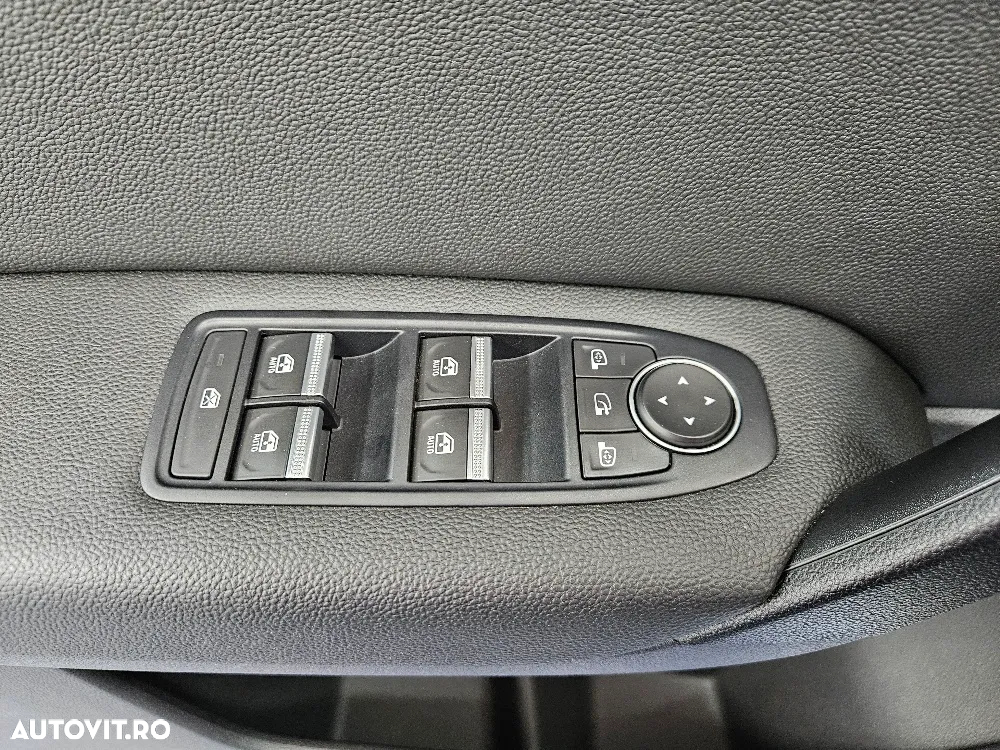 Renault Captur E-Tech Plug-In-Hybrid Intens - 19