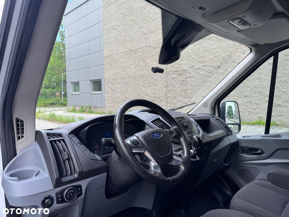Ford Transit - 6