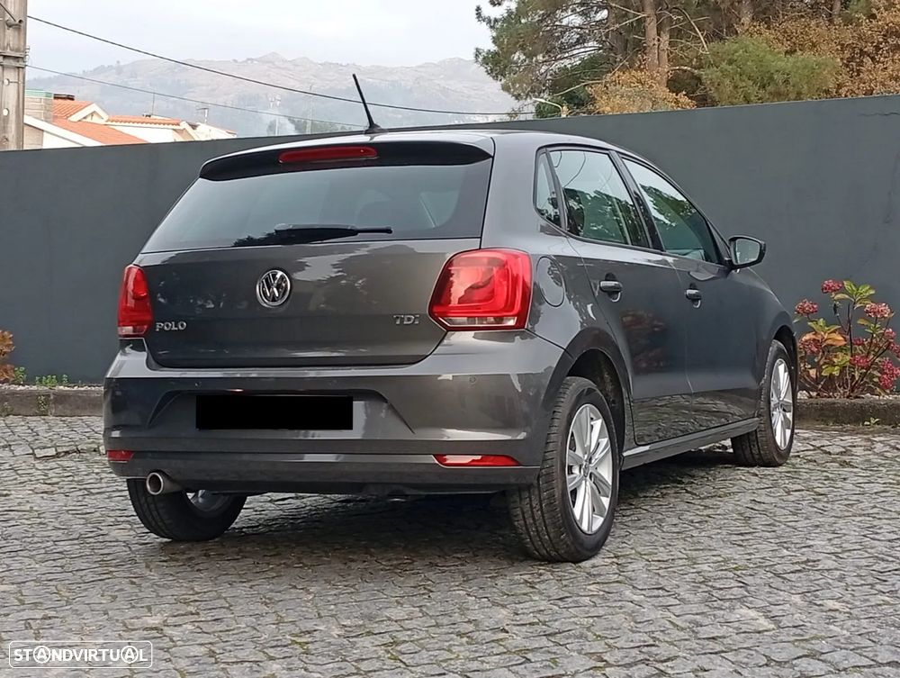 VW Polo 1.4 TDi Confortline - 8