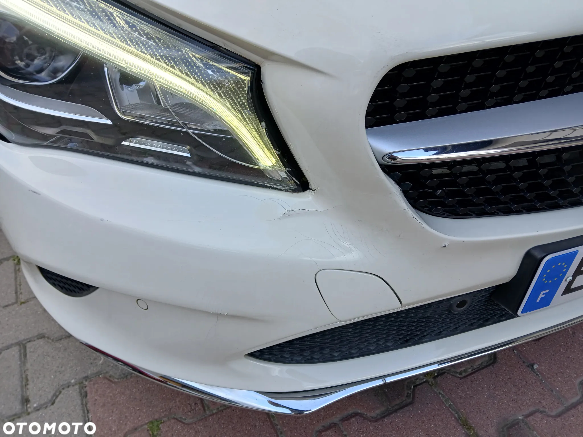 Mercedes-Benz CLA Shooting Brake 180 d Peak Edition - 21