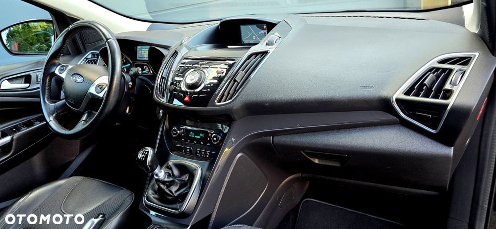 Ford Kuga - 19
