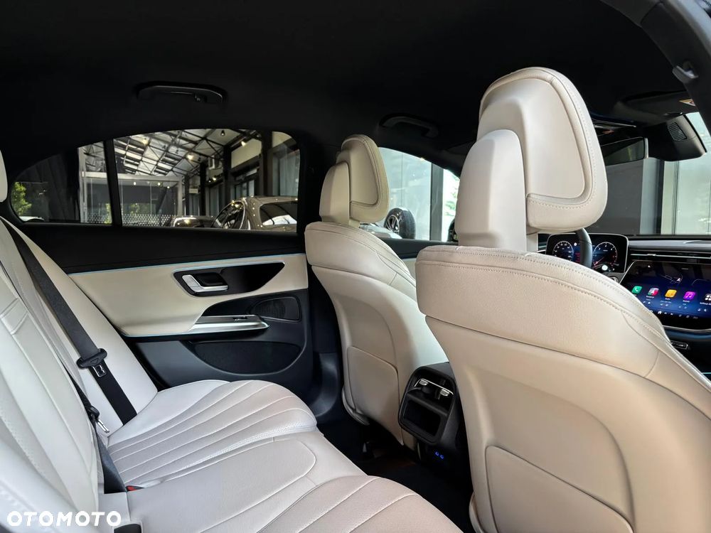 Mercedes-Benz Klasa E 220 d Avantgarde - 8