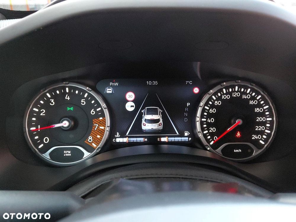 Jeep Renegade - 14