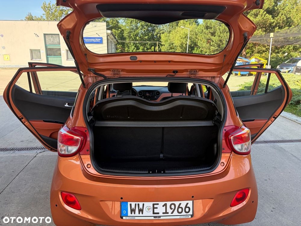 Hyundai i10 1.2 Fifa World Cup Edition - 7