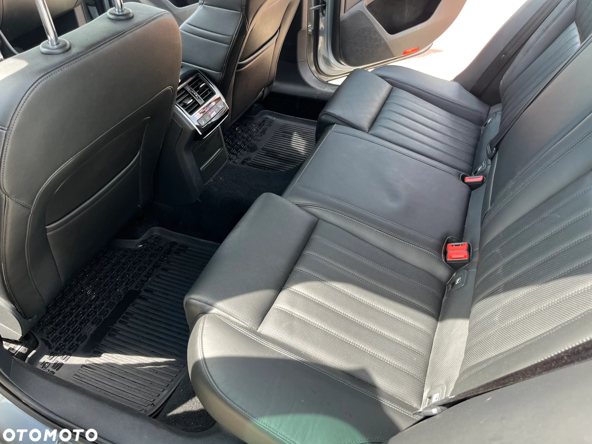 Skoda Superb 2.0 TDI 4x4 L&K DSG - 15