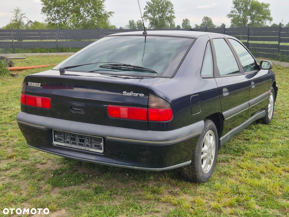 Renault Safrane - 4