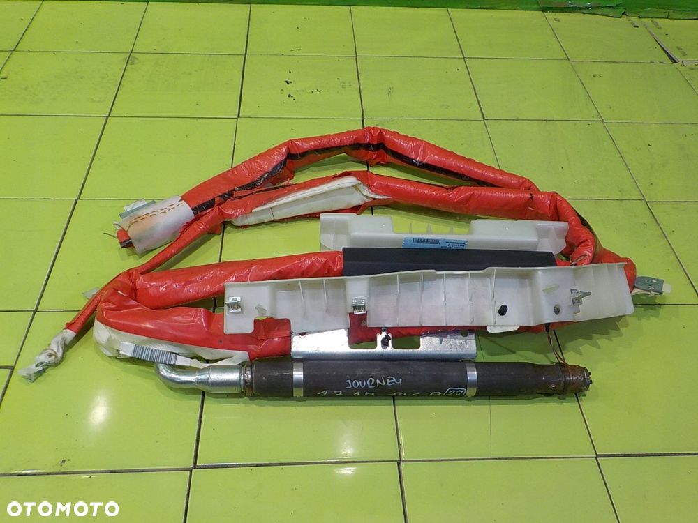 DODGE JOURNEY 2.0 CRD 09r 5D kurtyna powietrzna prawa 04680642AA - 5