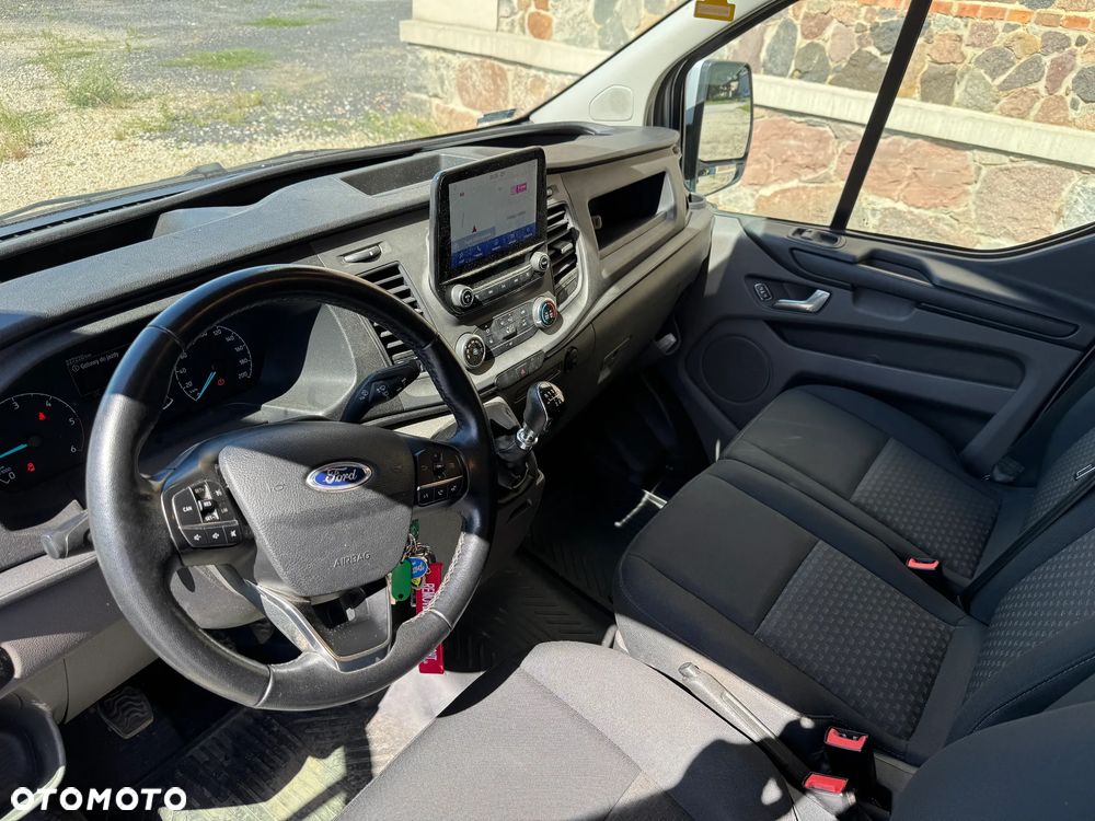 Ford TRANSIT CUSTOM - 2