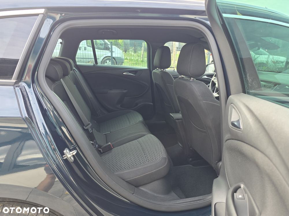 Opel Astra - 25