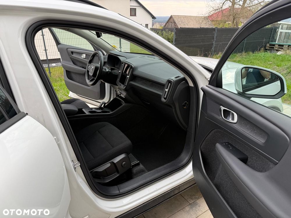 Volvo XC 40 B3 Essential - 13