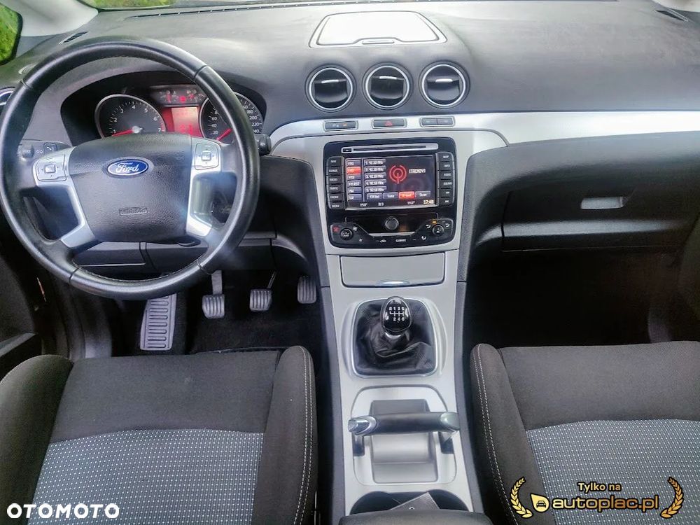 Ford S-Max - 14