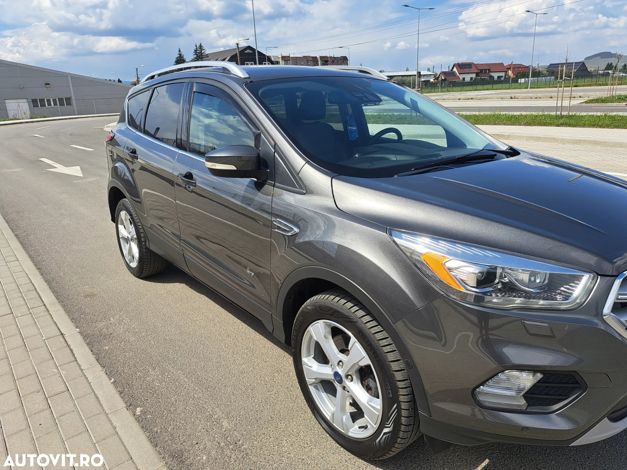 Ford Kuga 2.0 TDCi 4x4 Aut. Titanium - 2
